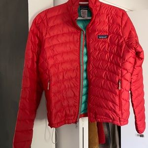Patagonia women’s down puffer jacket